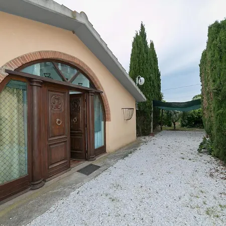 Podere Isabella Holiday home *